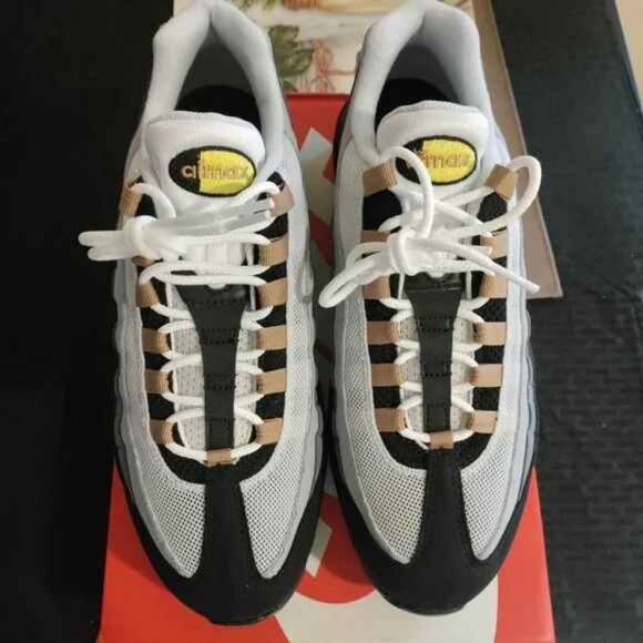 NIKE AIR MAX 95 OG   [ N.W.B.] - Picture 3 of 7